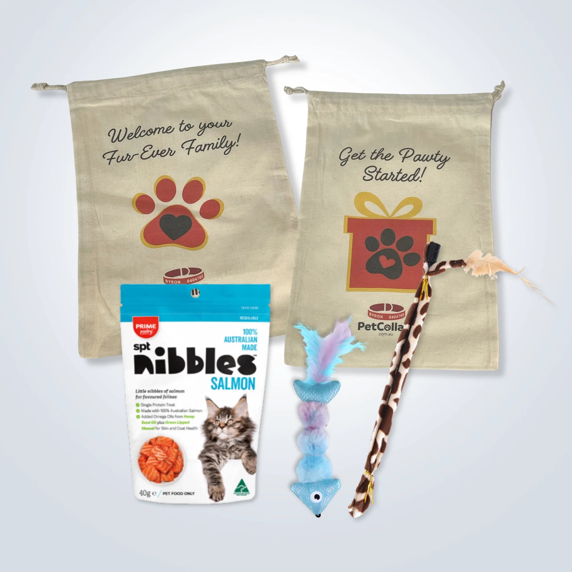 Essentials Gift Set for Cats with toys, treats and gift bag